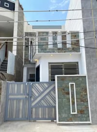 مساحة 106 متر واجهة 4 وربع المتر  دار للبيع حديث الدار ملك طابو صرف سك...