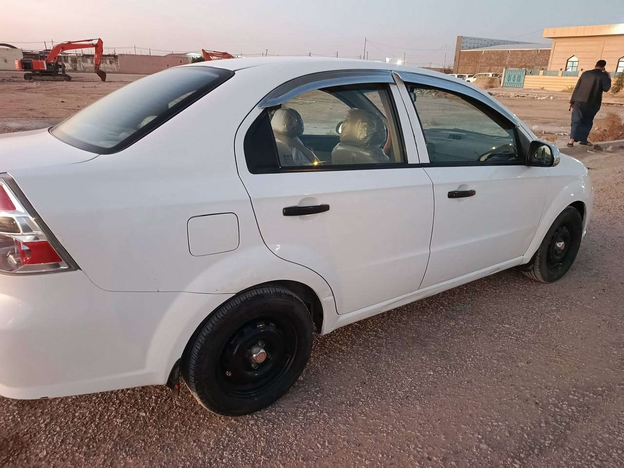 سلام عليكم افيو موديل 11 نجف السياره كير ومكينه وحداديه وتخم تاير جاهزه متخسر عليه الف مكفوله فقد بنيد تبديل بدون دواخل السعر 75 وبيه مجال مكان نجف  ***********
