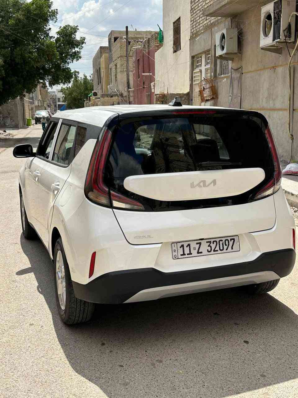 سلام عليكم
كيا صول 2024 زيرووو ماشيه 6 ألف فقط!!
حادث وسونار مرفق مع الصور
السعر 130 وبيها مجال
مرقم بغداد وكامل 
مواصفات
شاشه كبيره كار بلي
كأمره خلفيه
عداد إلكتروني 
فول تحملت ستيرن
رادارات جانبيه
حساسات
تحديد مسار
قياده ذاتيه
إطفاء ذاتي 
وبعد بيها مواصفات معروفه
مكان بغداد البلديات 
للاستفسار ***********
