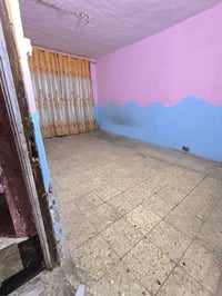 بيت للبيع بحي الشعب مساحه 220  محجوز مبادره للستفسار تصال ع رقم 078642...