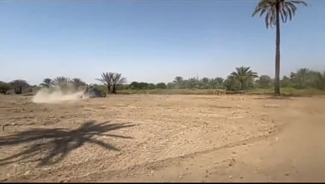 للبيع فرصة مميزة – قطعة أرض جاهزة للبناء على طريق بغداد – كربلاء (طريق الزوار)
📍 الموقع: قريب جدًا من طريق الزوار (طريق بغداد – كربلاء)، في موقع حيوي وسهل الوصول.

📐 المساحة: 650 متر مربع.

✅ جاهزة للبناء مباشرة.
✅ جميع الخدمات متوفرة: ماء وكهرباء.
✅ مناسبة لبناء حسينية، منزل سكني، مضيف، أو مشروع استثماري.
✅ موقع مميز يخدم الزائرين ويتميز بسهولة الوصول والحركة.

سعر ٣٢ مليون فقط


**إذا كنت صاحب هذا الإعلان وتريد حذفه لأي سبب، رجاءا أرسل رسالة إلى الدعم الفني**