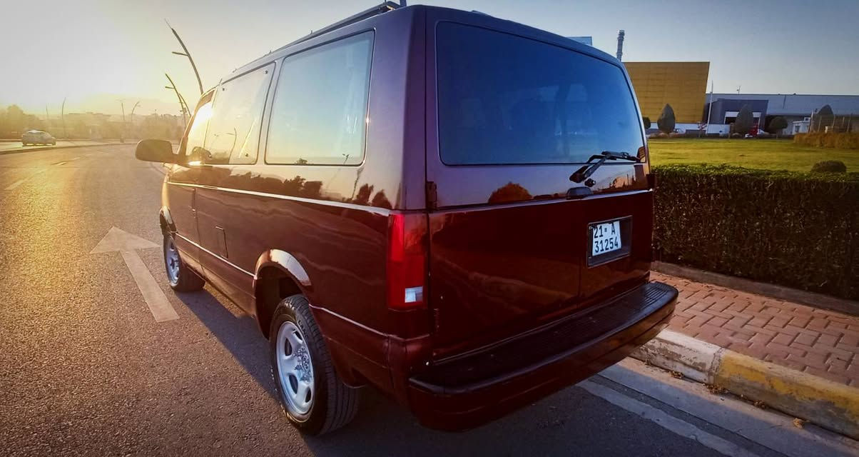 سەرەتا بە ناوی خوا 
GMC Safari 2005 
مەکینە [ 4200 ]ی 6 بستۆن 
گێر ئۆتۆماتیک گێڕ سوکان 
3 ڕیز کوشن 
زینۆن 
جام کارەبا 
ئاوێنە هیتەر
چەمچەم
گەرمی و تەبرید بەشەرت
کارەبایی هەمووی مەزبوتە
پێش و دوای تازە داگیراوە بێ تەقە و ڕەقە 
چوار تایەی تازەی لە ژێرایە کامل مەسرەف کراوە نوقسانی نییە تازە سێرڤز کراوە بە شەرت

ڕەقم سلێمانییە سەنەوی تا 29 تازەیە 
هەزەی تازەیە 

***********
***********
بۆ زانیاری زیاتر پەیوەندی بکە السليمانية, العراق
