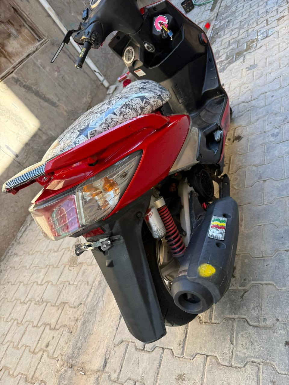 سكنس فحل للبيع

نظافه فول احلا من الصور 

الدراجه حاويه برغي ماناقصهه 

مكاني نجف             السعر (٩٥٠) وبيهه مجال

للأستفسار اتصل ***********.    ما ارد خاااص
