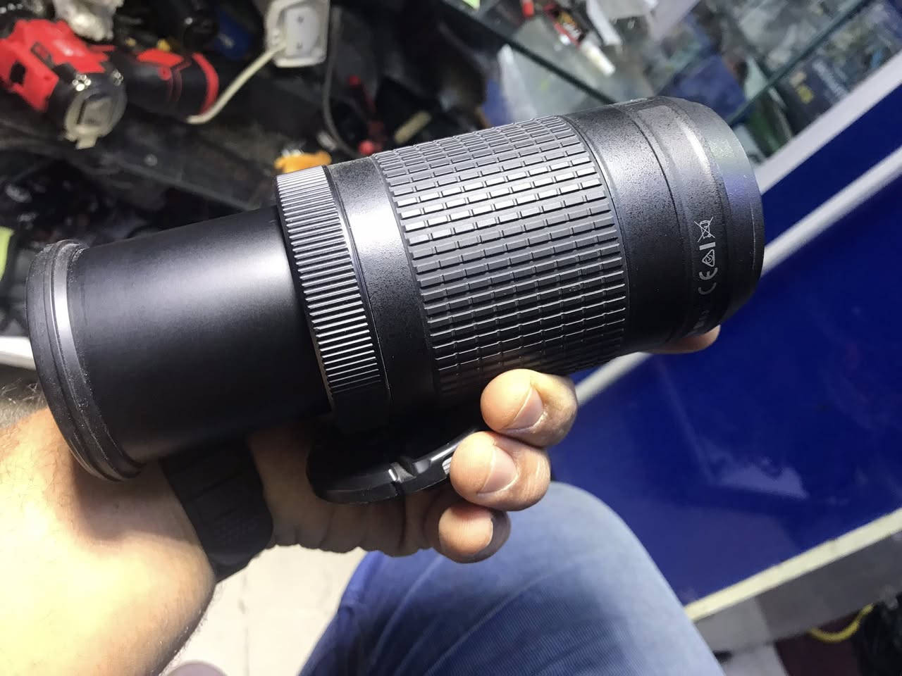 زوم نيكون 70m  300mنظافه 98 بالميه توصيل موجود افحص امام المندوب ***********
