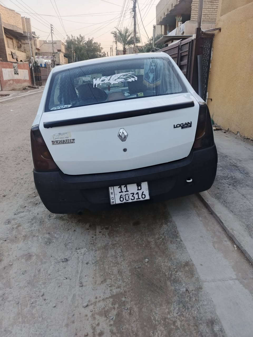 السلام عليكم رينو لوكان 2009 سيارة حلوة ونضيفه كير ومكينه خير من الله سنوية لل٢٠٢٩ وهزة لشهر الثالث السعر 45 العنوان الغزالية للاستفسار اكثر *********** او ‏‪***********‬‏ابو حسن
