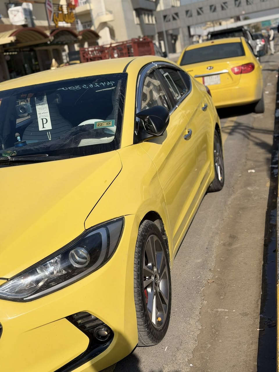 للبيع سياره افانتي 2018. جديده السياره بمعنه الكلمه وكاربون بانزين بيه اذا مو شراي لاتعبني واتعبك  ***********
