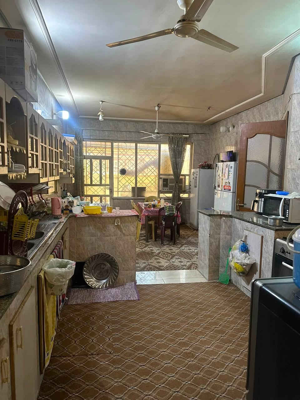 بيت للبيع للاستفسار الاتصال على  ***********
الغزالية شارع أسواق الزاوية الرئاسة

مساحة ٣٠٠ ١٥×٢٠ 

٤ غرف نوم والخامسة سويت

الطابق الأرضي مطبخ حار بارد غرفة غسيل مخزن الكاونتر بناء مرمر

صاله دائرية

غرفة خطار وطعام تواليت شرقي غربي

غرفة نوم ارضيه

تواليت شرقي

حمام + تواليت غربي

مناور عدد ٢

الطابق الثاني ٤ غرف نوم مختلفة القياسات

وغرفة سويت حمام متكامل بانيو مع غربي

مع حمام إضافي بانيو مع غربي

مخزن  عدد ٢

البيت اي مخالفة قانونية او تجاوز على الرصيف ماكو

ومن المالك مباشرة

ولمعرفة السعر واي تفاصيل اخرى الاتصال على الرقم ***********

اعتذر عن الرد بالتعليقات او الخاص
