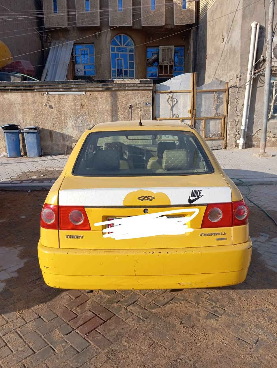 السلام عليكم سياره شيري 2011  بيها ماحورا بيكاجو سياره كامله جاهزه تبريد شغال سعر 30 ورقه المكان بغداد  مدينه الصدر رقم الهاتف ***********
