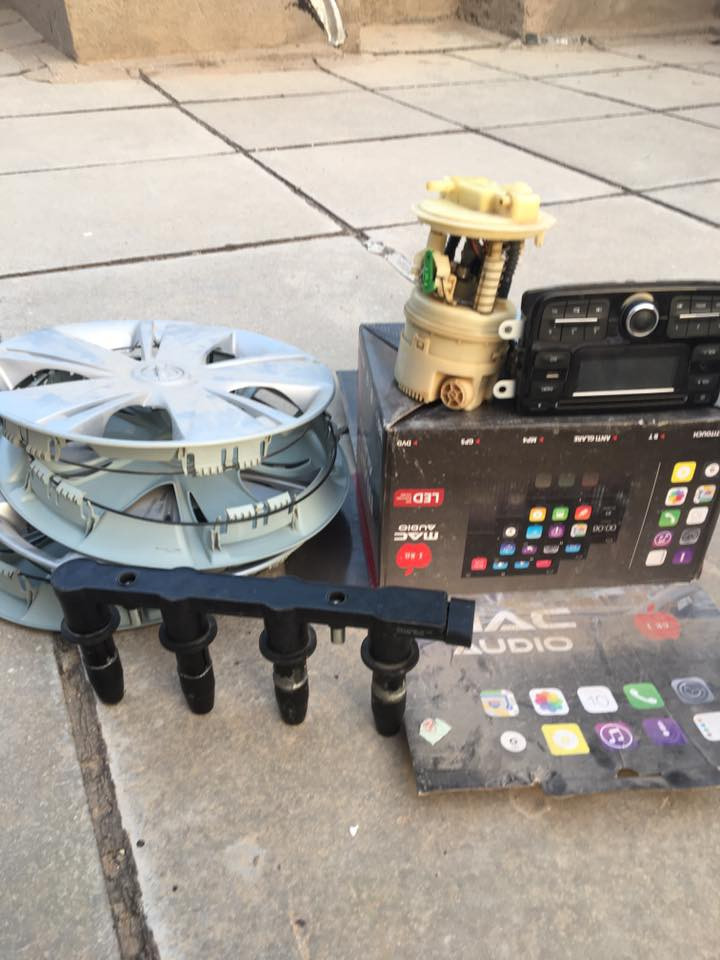 السلام عليكم
غراض باله باقي بس هاي منهم خلي سعر واخذهم


**إذا كنت صاحب هذا الإعلان وتريد حذفه لأي سبب، رجاءا أرسل رسالة إلى الدعم الفني**
