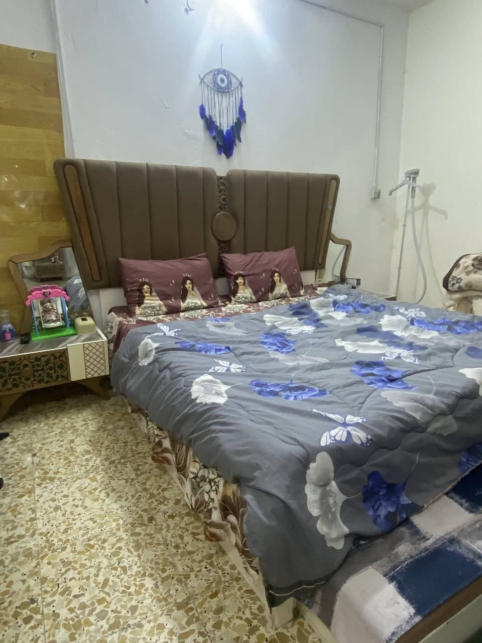 سلام عليكم غرفه للبيع ٩قطع نضيفه مابيها ضرر سرير نضام جكات مغزن كنتور سلايت سعر ٨٥٠مكاني حله شارع ٨٠


**إذا كنت صاحب هذا الإعلان وتريد حذفه لأي سبب، رجاءا أرسل رسالة إلى الدعم الفني**