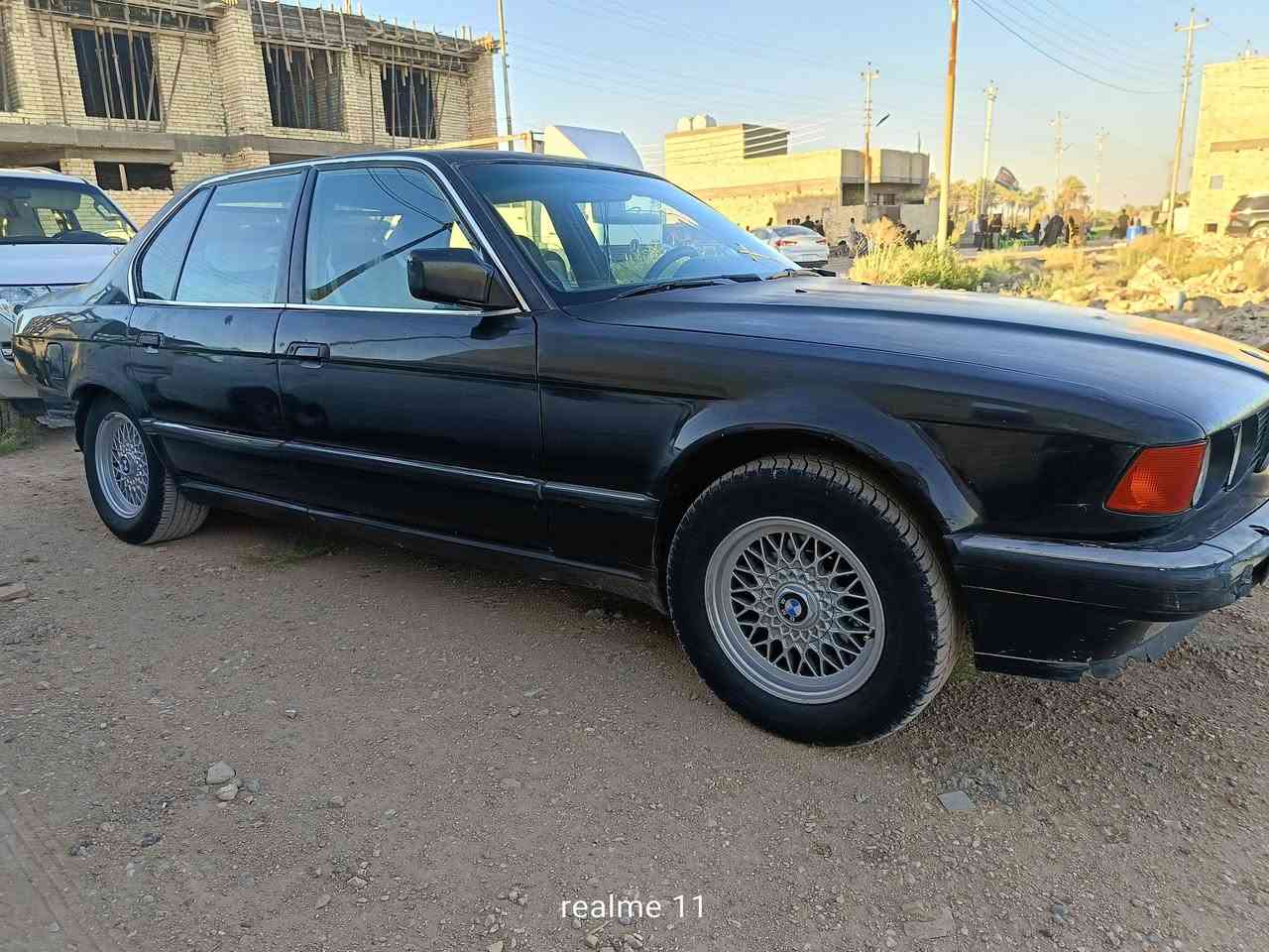 السلام عليكم للبيع 735 موديل 1991 رقم انبار شرط التحويل مكينه وكير وصدر وتخم تاير باتري كله جديد كهربائيات كلها شغاله مابيها نقص كلوب سيارة جاهزة من كلشي فقط يدة باب السايق مكسوره بس مكاني بغداد المحمودية السعر 35 بيها مجال بسيط ***********
*********** بي واتساب
