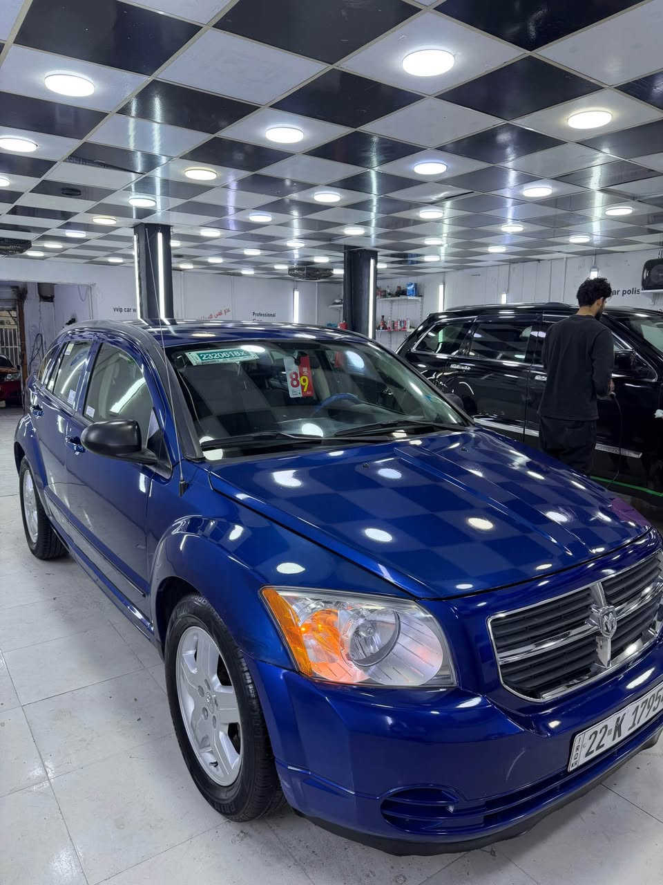 سلام عليكم دوج كاليبر موديل 2009 سياره جديده حيل ماشيه 150 كلشي عل بلاد شرط محرك 4 سلندر حجم 2400 شرط ممفتوح بدون ضربه شرط صبغ فقط نص باب بيها سنويه باسمي شرط تحويل سياره اقتصاديه ونشطه ومبيها اي نقص شاشه كامره بطاقة بانزين بيها مكان كركوك سعر 67$ رقمي *********** كركوك, العراق
