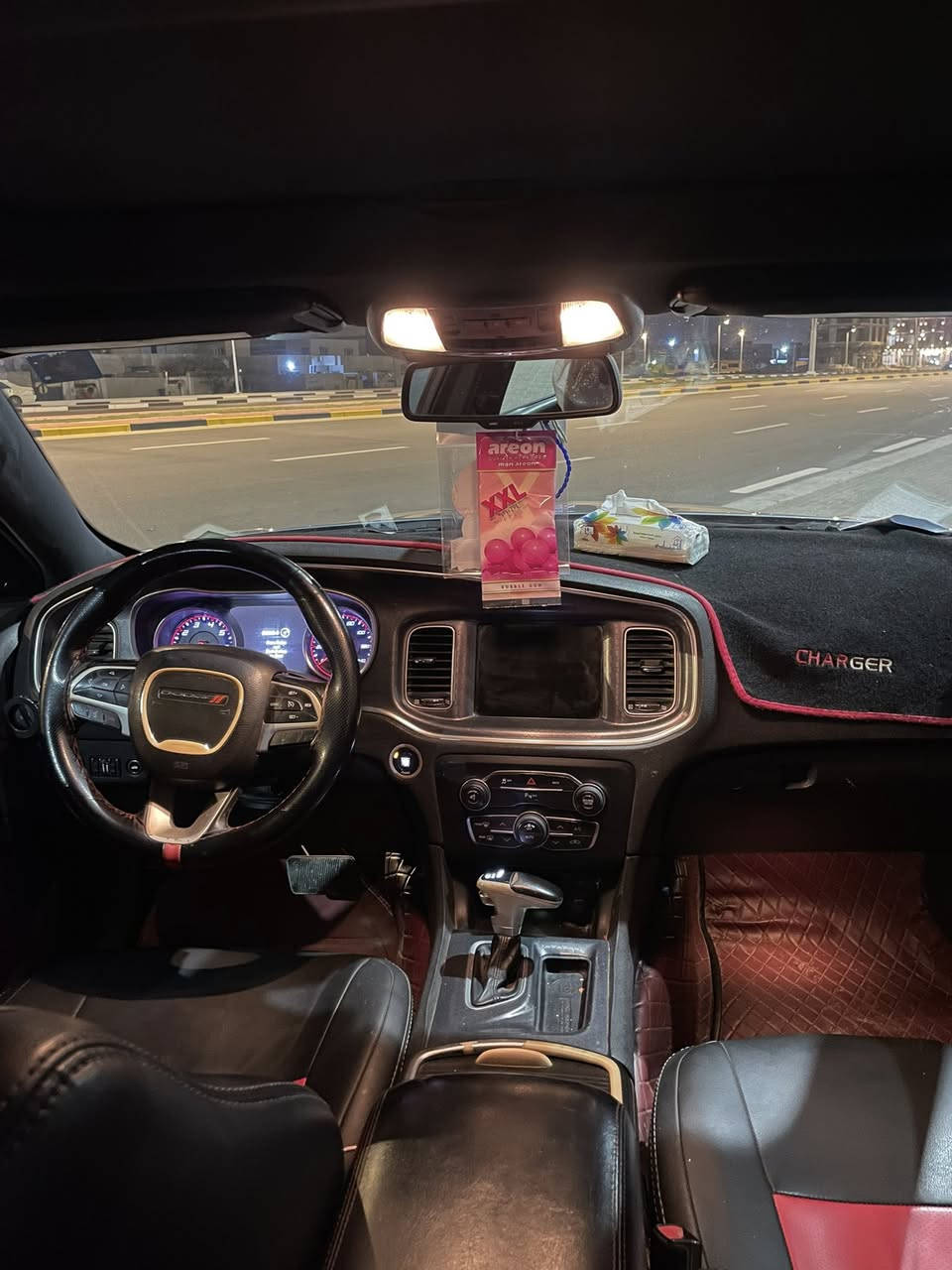 سلام عليكم سياره جارجر للبيع مديل 2015 معلايه 2016 سياره بيه المدكر والباب الورع فقط صبغ بدون حادث المكينه 3600 أكفلك كيره ومكينه وحداديه وكفلك بل تحويل بل مرور كشنات حضن /السياره بني رامه السعر 170 وبيه مجال العنوان البصره القبله/ رقم الهاتف ***********
