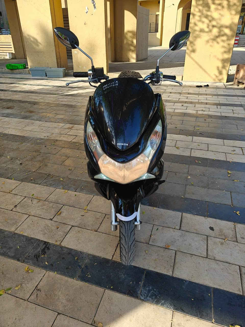 دراجه pcxجيل الاول دراجة مال رمبه مديل ١٦ حجم مكينه محرك 125
ياباني الاصلي دراجه كامله  ستان كهربائي حساس ازدحام دراجه جديده مكينه لوك حساس زدحام شلعه معدل خير من الله دراجه تتعب تكول جديده مال جناي المكان بغداد الكرخ دراجة مكفوله اي نقص مابيه السعرمليون 450الف الاتصال على الرقم***********
