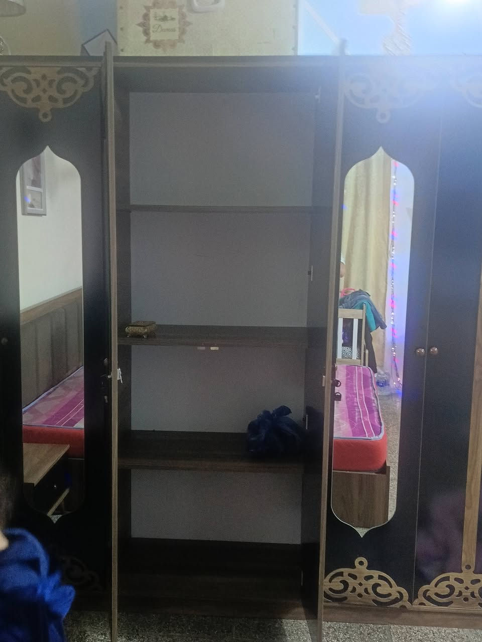 السلام عليكم غرفة اخشاب مستعمله بس جديده زلغ مابيه رايدهه 400 الف تتكون من 7 قطع


**إذا كنت صاحب هذا الإعلان وتريد حذفه لأي سبب، رجاءا أرسل رسالة إلى الدعم الفني**