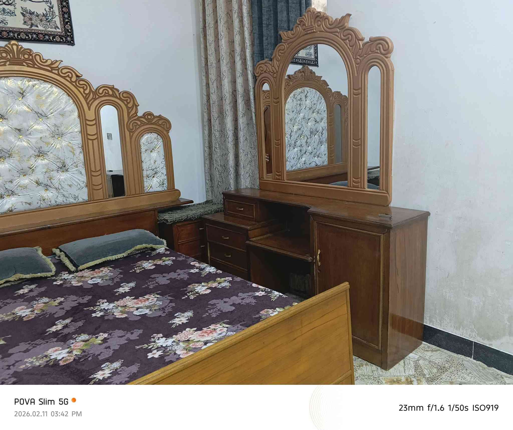 غرفه نوم كامله جديده ونظيفه موجوده بالنجف استفسار اكثر مراسله واتساب ***********
