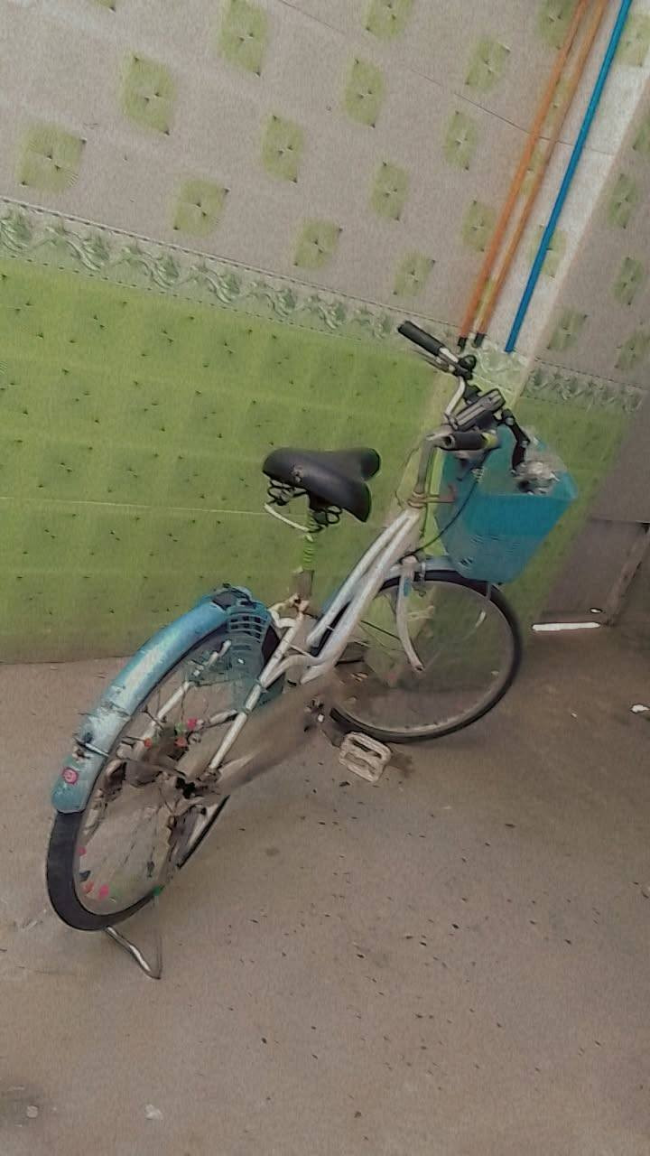 السلام عليكم بايسكل للبيع 62 وبي مجال


**إذا كنت صاحب هذا الإعلان وتريد حذفه لأي سبب، رجاءا أرسل رسالة إلى الدعم الفني**