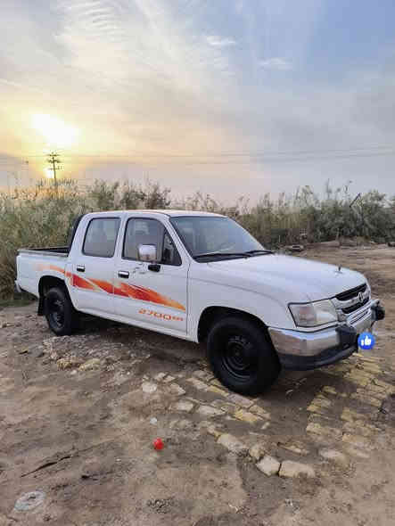 سلام عـلـيكم هـايلوكس 2004للبـيع السـايـر كويتي سيـاره مكفـوله كفاله  من الصبغ والضربة والتبديل والبارد والفتح محرك ما مفتوح كير واكسن كفاله حداديه توني مسويها
سياره  برغي ما مفتوح بيها شرط السـونار
رقـم ذي قـار سنويه جديده(سعر125،)ملاحضه.شاهدالصور بالكامل
رقـم الهـاتف ***********
