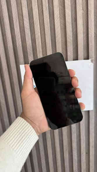 سلام عليكم 13 برو ماكس لون بحري ذاكره 256 بطاريه 78 جهاز كلشي نضيف ‏ما مفتوح وتر راح يكون سعره 650 عنوان سيديه ***********
