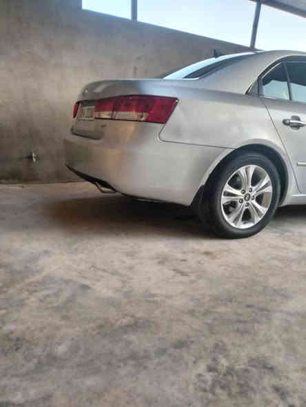 سوناته موديل ٧ للبيع مكينه ٣٣٠٠   رقم ديالى جديد ***********
