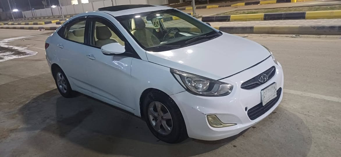 السلام عليكم أكسنت 2015 خليجي  مكفوله من الضربه والتبديل فقط رش خليجي فول مواصفات شاشه كامره تحكم استيرن كامل فتحه ويل كب السعر 90 وبيها مجال مكاني ذي قار قضاء النصر للاستفسار الاتصال 
***********
***********
