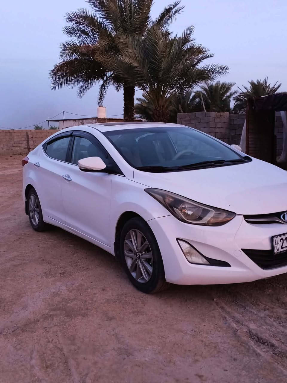 النتراه خليجي موديل 15 رقم سليمانيه رقم وسنويه جديد بيها قطعه ونص صبغ تبريد ثلج كير ومكينه بوضع الشركه  حداديه جديد تخم تاير كهربائيات كلها بلاد مكانها بغداد اليوسفيه باقي التفاصل اتصل ***********
***********
