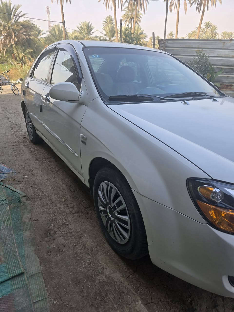 السلام عليكم
من رخصه الادمن كيا سيراتو للبيع موديل 2007  محرك 1600 دوش رقم بغداد نكليزي السياره كفاله عامه عده الجاملق الامامي جهت الراكي صبغ اثر شخط وخشم البنيد والباقي كفاله عامه تدفئه تبريد مكينه ما مفتوحه شرط بالجيس وكير وحداديه شرط السعر 87 وبيهه مجال العنوان بابل المسيب

للستفسار ***********
