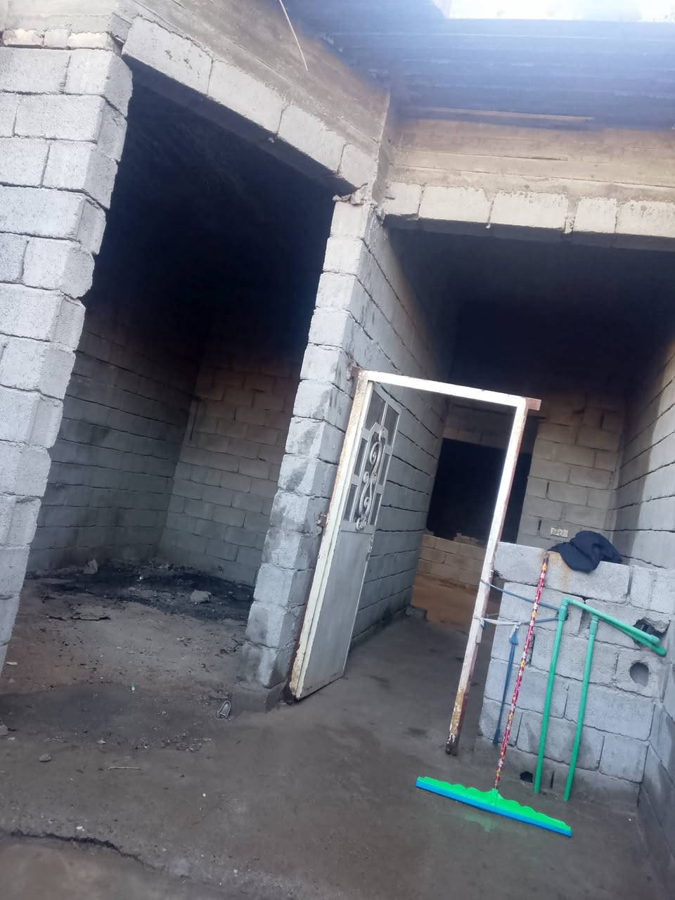 بيع مستعجل يا الله هيكل للبيع مسكف مساحته ١٢٥ الموقع   حي الامير زراعي حسن حتروش خلف معمل رتاج السعر 25 التفاصيل  غرفه كبيره  منو وصاله واستقبال ومطبخ وصحيات  لشراي   تفضل خاص


**إذا كنت صاحب هذا الإعلان وتريد حذفه لأي سبب، رجاءا أرسل رسالة إلى الدعم الفني**