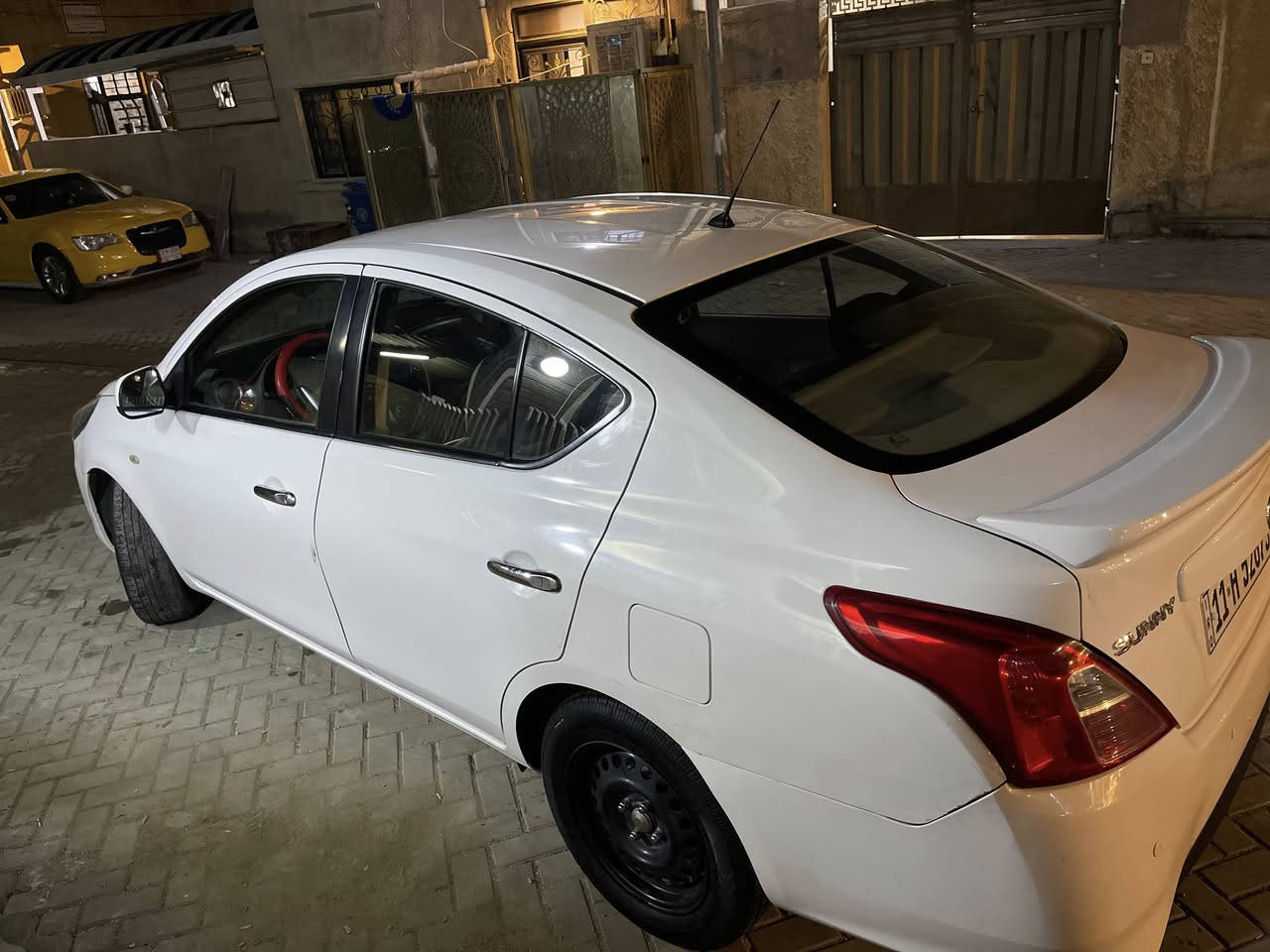 السلام عليكم
نيسان صني هندي للبيع موديل 2021
السيارة بأسمي تحويل ثاني يوم 
السونار موجود بين الصور 
ماشيه 84الف كيلو متر 
صدر امامي خلفي نظيف بنسبة 80%
رقم بغداد الدولي الجديد سنويه جديده هزه جديده 
للتواصل على الهاتف أو الواتس اب 
هــ(***********)
العنوان :
الاعظمية الكم شارع راغبه خاتون
