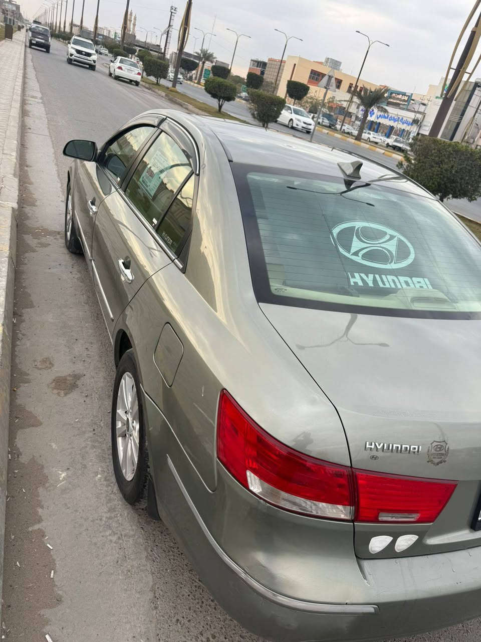 السـلام عليـكم من رخصـه الادمـن
سوناتا 2009.       محرك 6 سلندر 3300.     امريكي
رقم انبار دولي تحويل ثاني يوم تحويل مباشر

كلين السيارة ليبل واحد.       فول مواصفات 1/1

فتحه.    شاشه كهربائيه.    كشن كهربائي.   تبريد شغال

صدر جديد.  تخم تاير.    داخل صاج.    ويل كب جديد

                   محرك كير مكفولات. 
             بيه 4 قطع صبغ بدون دواخل 
   والباقي مكفول      سعر. $105  وبيه مجال 

مكلف بالنشر اتصل على الرقم//***********//***********
