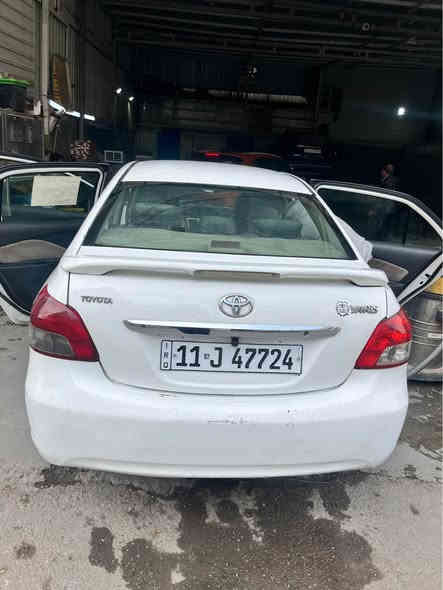 السلام عليكم تويوتا يارس للبيع موديل 2007 بيها مكانت صغيره بارد بس ابيع حزام حتى مااشلع كلبك السياره بيها ادامه كامله بس هسه صار بيها خيط تبخير والكيلو متر وكف حلوه نصبتها باسمي مكانه بغداد الاعظميه رايدها 68 وبيها مجال لتواصل 
*********** بغداد
