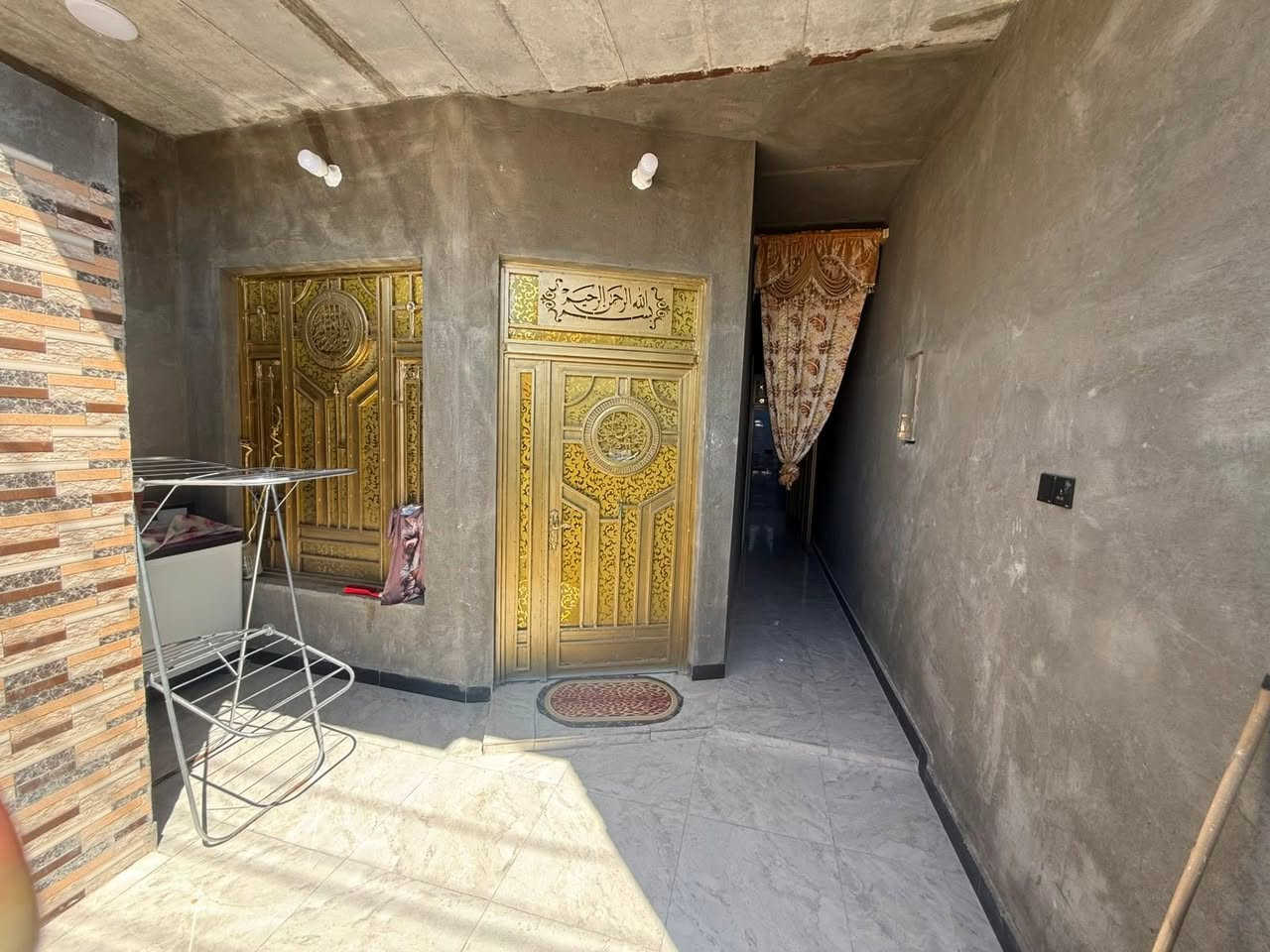 بيت 100 م للبيع بنهاوند طابو صرف  قريب ع بطاقة الوطنيه بناء سنة 2023 عكاده
مرمم جديد مطلوب اسكان 13 مليون 
الشراي يتصل ***********
