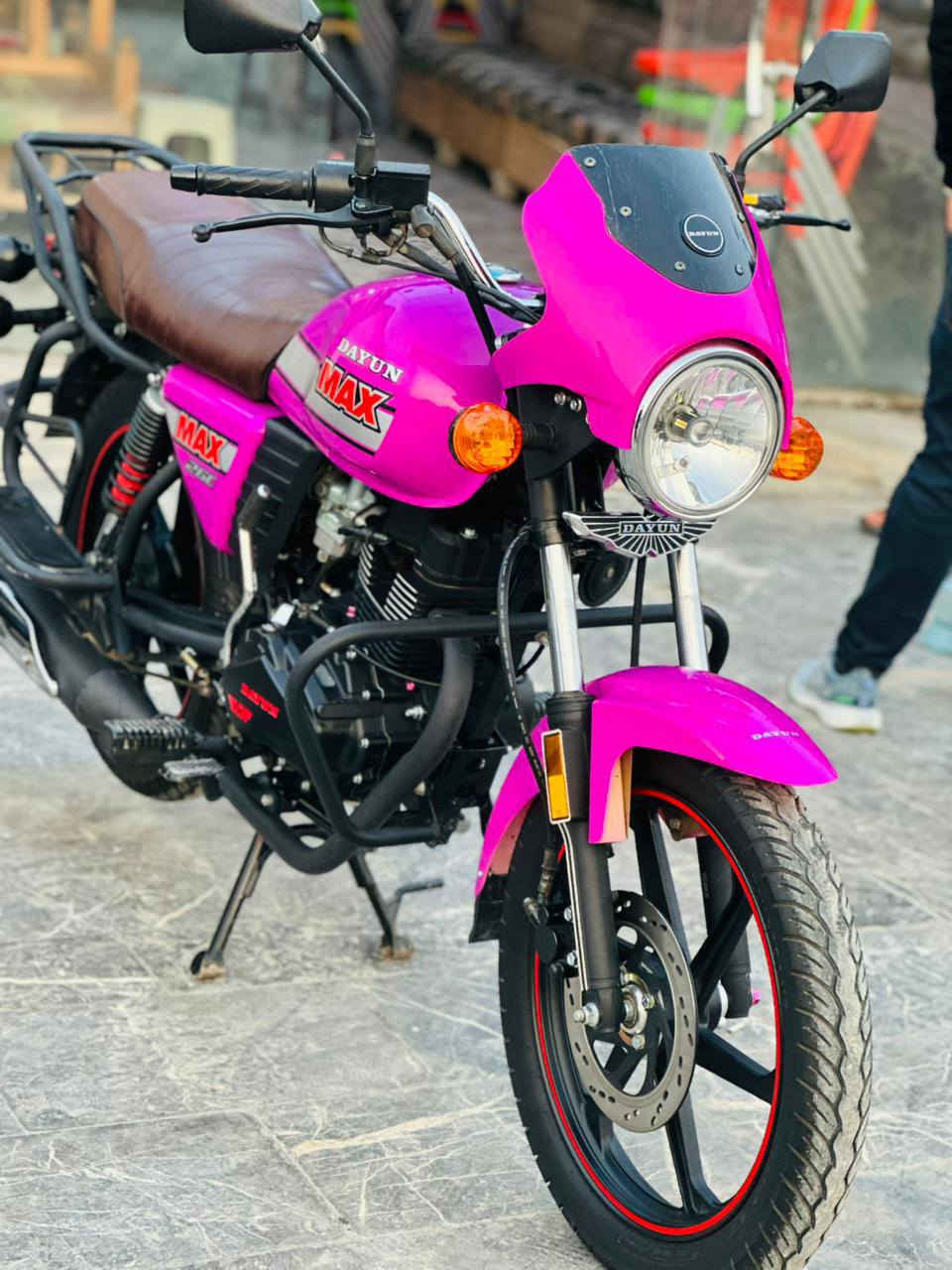 سلام عليكم شباب دراجه دايؤان نفخ دراجه موديل23 قبل شهرين مطلعه من لمعرض دراجه رقم وسنويه مكفوله كفاله عامه من كلشي مكاني كوت كفاءات هذا رقمي***********
