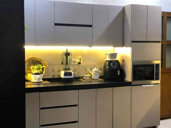 دار طابو طابقين مع بيتونة للبيع
المساحة / ١٠٠ متر واجهة ه أمتار
العنوان /كركوك - حي الواسطي خلف مول حاج زياد
السعر / ١٣٨ مليون مع المجال
للاتصال / ***********
التفاصيل :-
طابقين وطابق الثالث بيتونه 
الطابق الاول _مطبخ _وصاله _وغرفه نوم _ومجمع صحيات 
الطابق الثاني _غرفه نوم _وصاله _مجمع صحيات _استقبال ( تصلح غرفه نوم)
