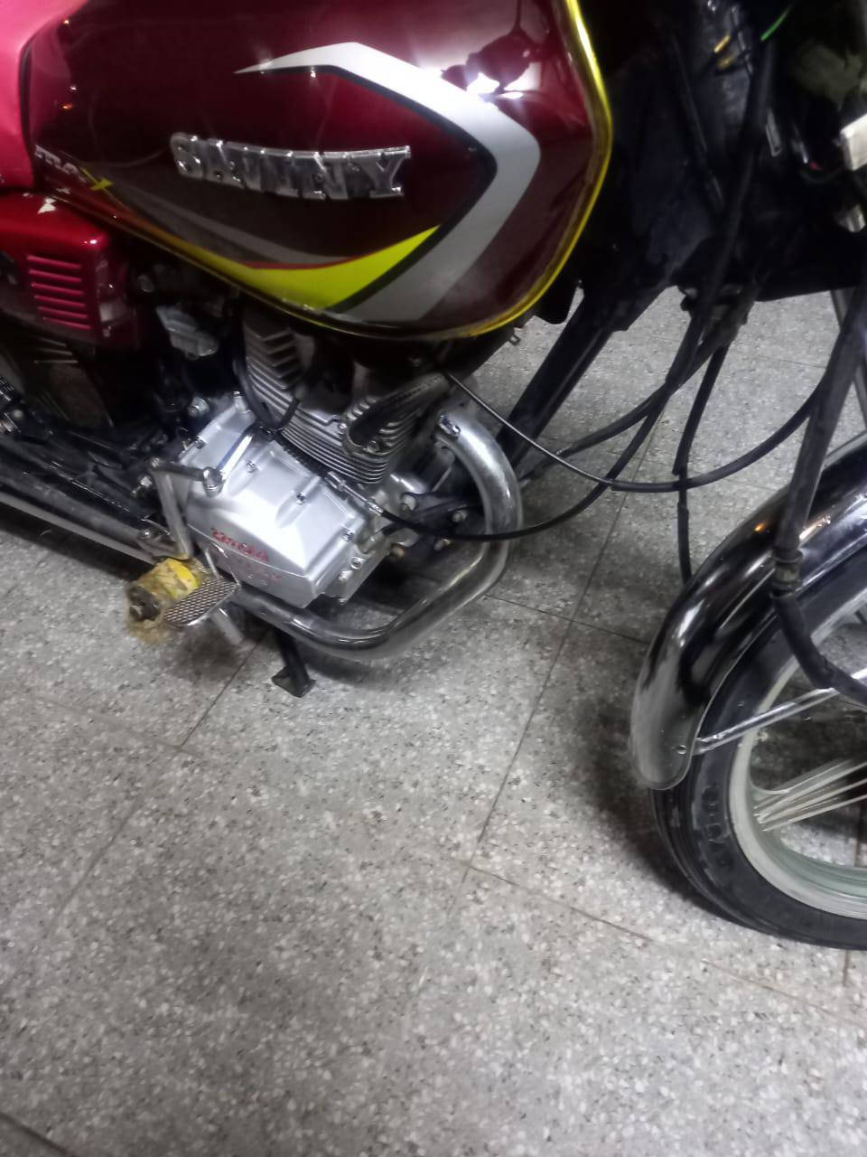 سلام عليكم دراجه سيفان للبيع موديل 2021 وراق كامله مكاني بغداد السعر 500 وبيهه مجال ***********
