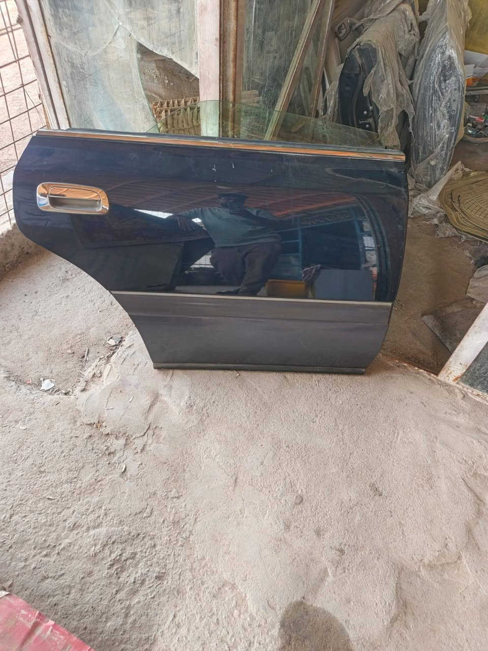 سلام عليكم سستم أربع بيبان مغفلات كاملات لون نيلي مال حاويه ما مشدودات على اي سياره مال يابان سعر 225 مكان بصره رقم الهاتف
***********
