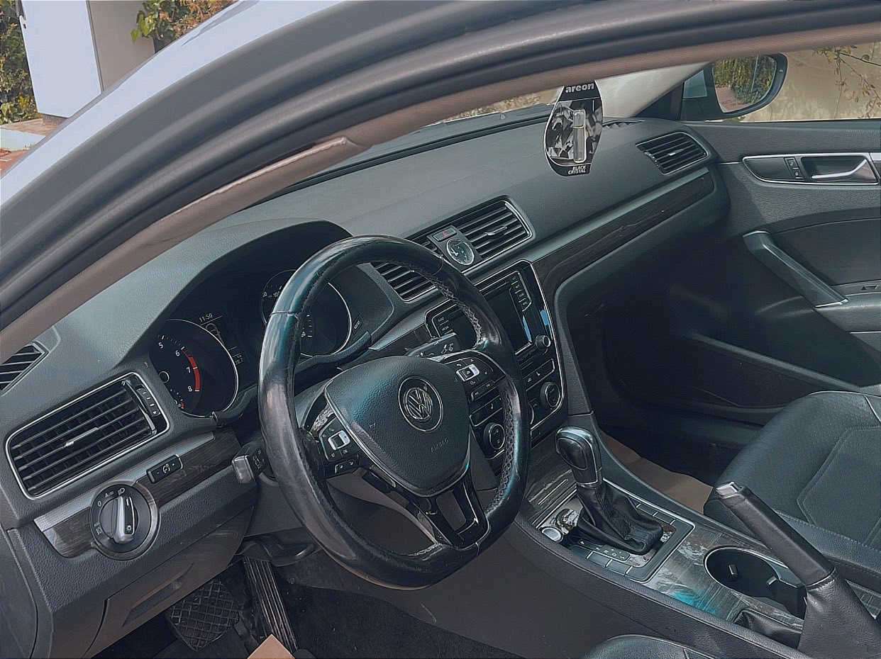 Vw passat 2017 ✅
وارد امريكي
مواصفات se معروفة
رادرات امامي خلفي وجوانب
اشارات بالمريات
شاشة كبيرة
فتحة سقف سلايت
تدفئة بالمرايات
كشنات تدفئة
كشنات كهربائية
تبريد قطعتين 
كشنات جلد
تحديد سرعة
بصمة
محرك ١٨ توربو
لايتات زينون وال اي دي (ليكزز)
٤ قطع صبغ
(*********** 📞📞)
