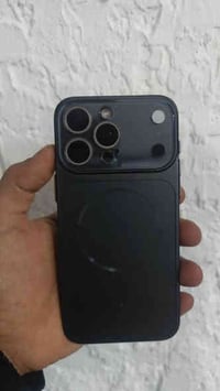 آيفون ١٥ برو ماكس • ٢٥٦ • باتري ٨٨