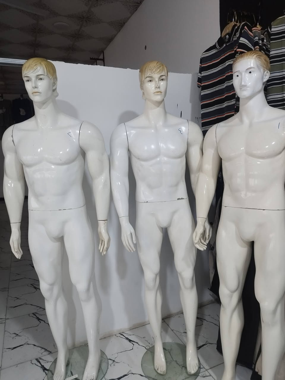 متوفر 4 مليكانات نضيفات تجي وشوفهن شوف عينك عنواني البصرة ابو الخصيب محيله ***********
