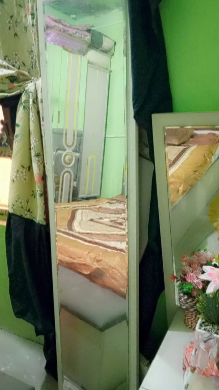 غرفه نوم تركي مستعمله 7قطع بيع مستعجل 375وبيها مجال مكاني نجف ***********
