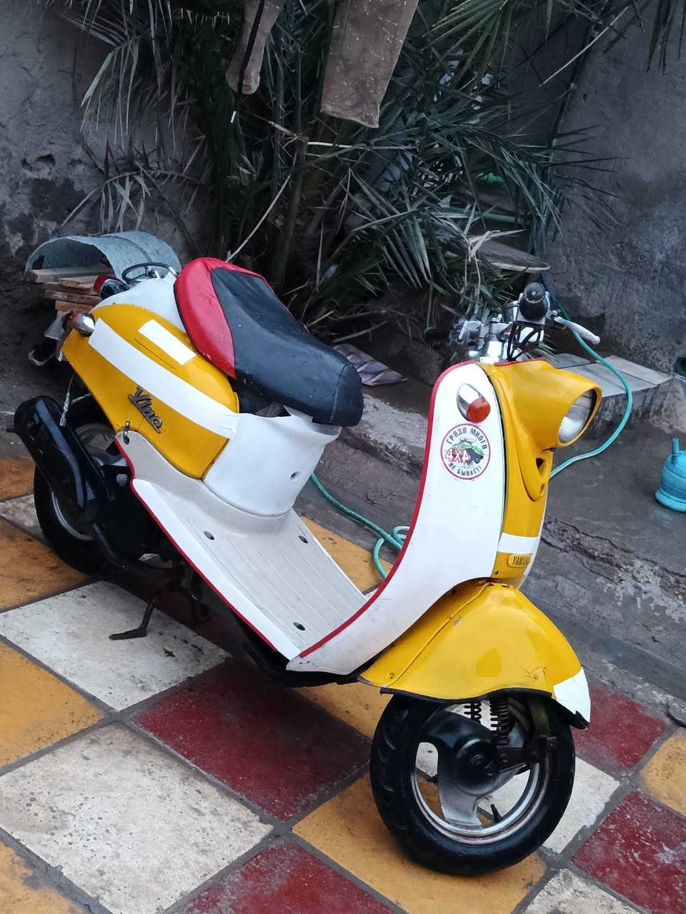 دراجه مصريه للبيع حلوه ونضيفه محرك صافي عوزه بس ربط كهربائية السعر 300 وبيه مجال *********** مكاني ناصريه مركز
