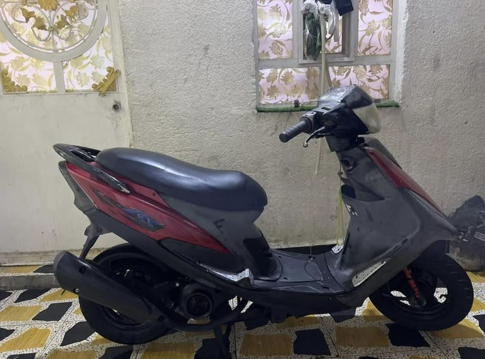 سلام عليكم دراجه ماكس عدله دراجه مفتوحه مره وحده وغراغ كله اصلي دراجه كله بلاديه صالنصه fm كفرات ختم واحد سعر 700 وبيها مجال. رقم ***********
