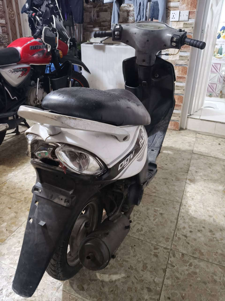 سلام عليكم دراجه للبيع ماكس قجمه سعر250مكان بغداد الشعب ***********
