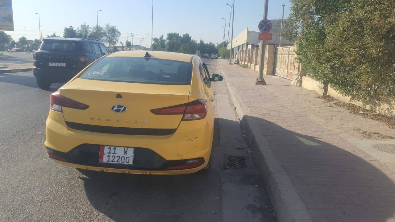 النترا وارد كندي  موديل ٢٠٢٠
السيارة فول مواصفات فتحه بصمه تحديد مسار 
توقف ذاتي سياقة الالية 
ضررهه جامغ مبدل بدون دواخل
مكينة وكير خير من الله 
سيارة حلوة ومال واحد عله باب الله 
محورة غاز 
*********** 
للتواصل 
متوافر واتس اب 
مكان سيارة بغداد دورة
