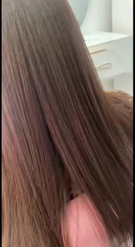 تسريح ومعالجً حسب الطلب  بعد الغسل وشسوار تخصيل صبغ  حسب طلب الزبونات عروض العيد متخلص للحجز  وأتساب ***********
