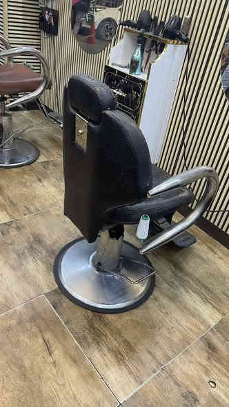 كراسي عدد ٤ للبيع بغدادالطوبجي
***********
