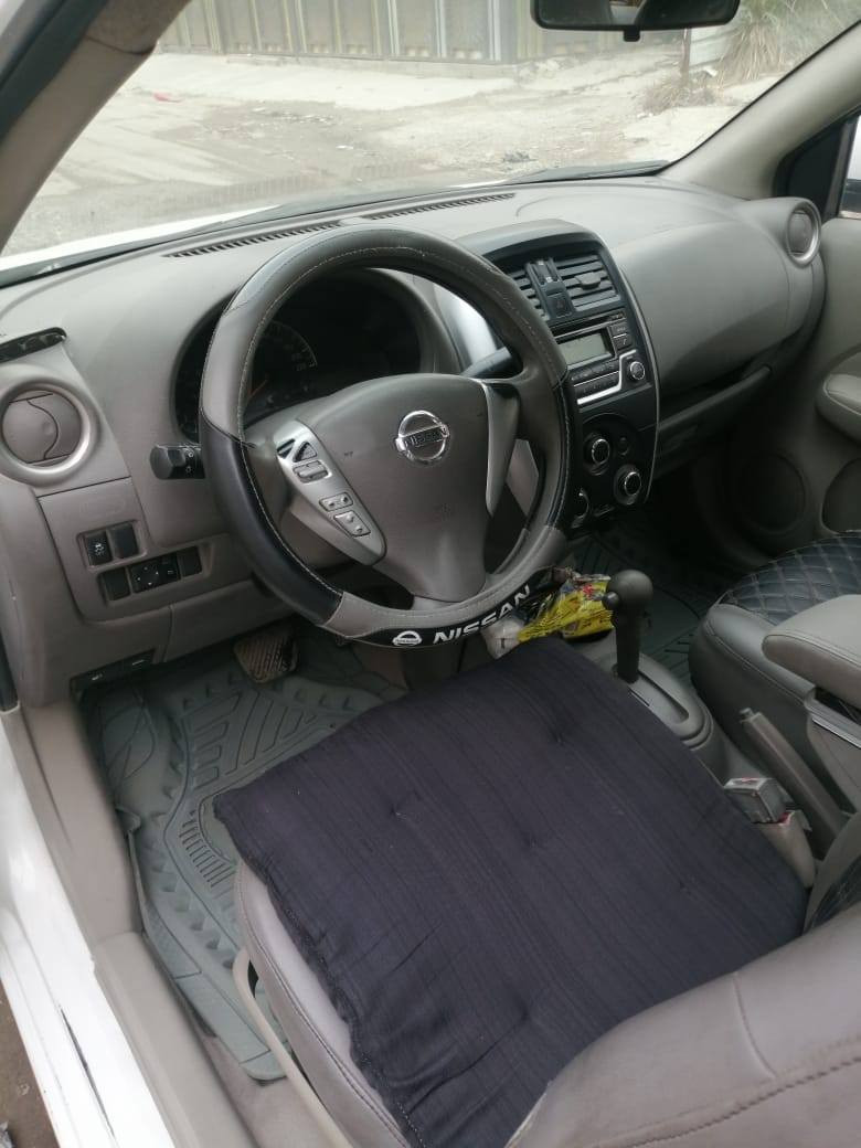 نيسان صني هندي موديل 2019 ماشية 221 الف هزة جديدة رقم جديد سنوية لحد 2030 بيها صبغ صندوك و جاملغات خلفية بانزين كله محسن و عليها ادامة كاملة  منظومة بانزين صدر جديد تايرات جديدة سعرها 97 و بيها مجال
***********
ابو انس
