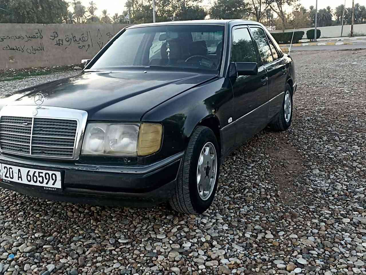 مارسدس للبيع
موديل 1990
رقم ديالى باسمي تحويل ثاني يوم
مكينه وكير  بطه 2500 مكفولات
قواعد دبل سليمه 
صدر جديد تخم تاير جديد
باتري جديد 
كهربائيات شغاله 
ترايك وين ما تريد 
السعر 53وبيهة مجال
المكان ديالى المقداديه
الاتصال ***********
