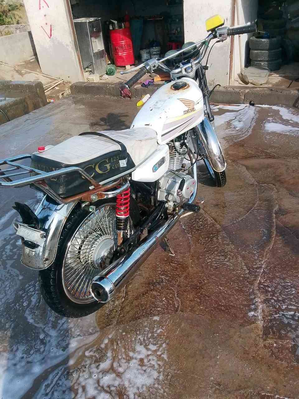 سلام عليكم دراجه للبيع موديل 20 وكيله العارضي استفسار عله رقم  ‏‪
‏‪0783 259 2696‬‏ /
