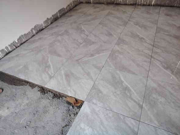 السلام عليكم خلفله #سيراميك #ارضي #مرمر #درج شغل نظيف ومرتب واهاذ كدامكم واتنمئ ينال اعجابكم وهاذ باب زرقنه....
#الرقم ***********
